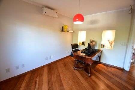 Casa de condomínio à venda com 480m², 4 quartos e 6 vagasQuarto 2