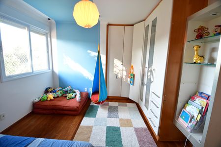 Casa de condomínio à venda com 480m², 4 quartos e 6 vagasQuarto 4 - Suíte
