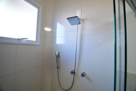 Casa de condomínio à venda com 480m², 4 quartos e 6 vagasBanheiro Suíte