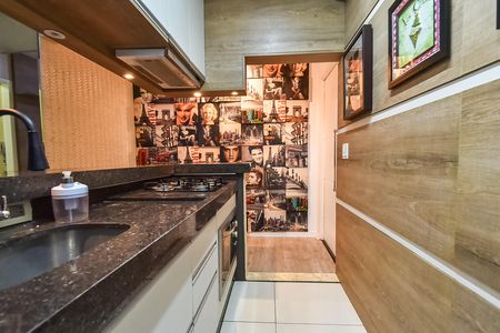 Cozinha de apartamento para alugar com 2 quartos, 44m² em Liberdade, São Paulo