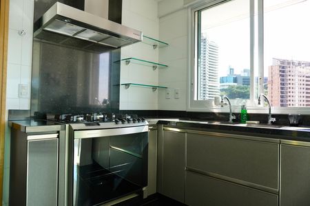 Cozinha  de apartamento à venda com 4 quartos, 184m² em Santa Lúcia, Belo Horizonte