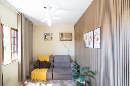 Sala de casa para alugar com 3 quartos, 140m² em Cosmos, Rio de Janeiro