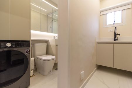 Banheiro de apartamento à venda com 1 quarto, 40m² em Jardim Paulista, São Paulo