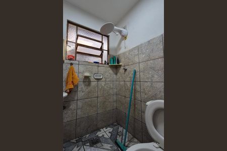 Casa à venda com 126m², 2 quartos e 2 vagas Casa à venda com 126m², 2 quartos e 2 vagasBanheiro