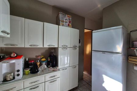 Casa à venda com 126m², 2 quartos e 2 vagas Casa à venda com 126m², 2 quartos e 2 vagasCozinha