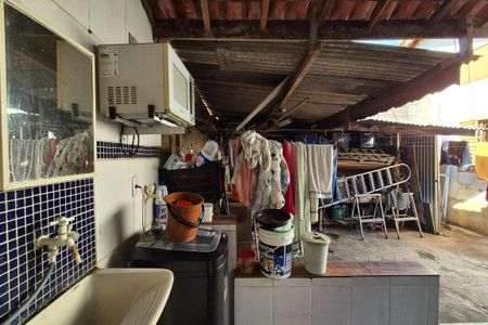 Casa à venda com 126m², 2 quartos e 2 vagas Casa à venda com 126m², 2 quartos e 2 vagasÁrea de Serviço