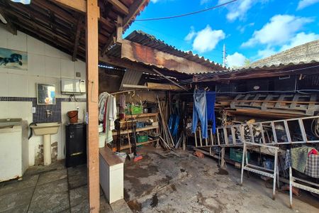 Casa à venda com 126m², 2 quartos e 2 vagas Casa à venda com 126m², 2 quartos e 2 vagasQuintal