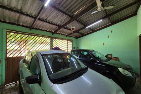 Casa à venda com 126m², 2 quartos e 2 vagas Casa à venda com 126m², 2 quartos e 2 vagasGaragem