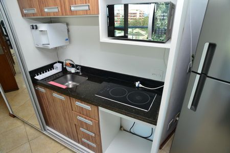 Cozinha de apartamento para alugar com 1 quarto, 58m² em Barra da Tijuca, Rio de Janeiro
