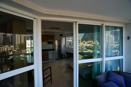Apartamento para alugar com 58m², 1 quarto e 1 vaga Apartamento para alugar com 58m², 1 quarto e 1 vagaVaranda