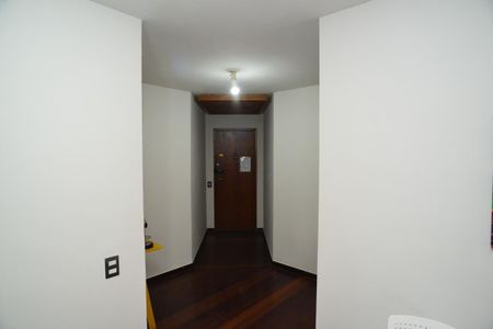 Apartamento para alugar com 71m², 1 quarto e 1 vaga