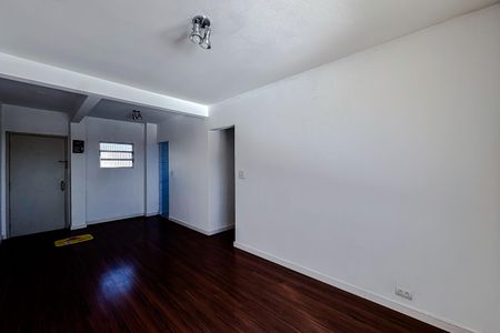 Apartamento para alugar com 67m², 2 quartos e sem vaga Apartamento para alugar com 67m², 2 quartos e sem vagaSala