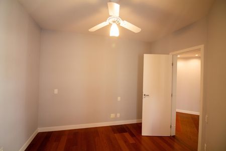 Apartamento à venda com 124m², 3 quartos e 2 vagasQuarto 1