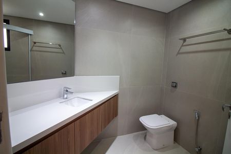 Apartamento à venda com 124m², 3 quartos e 2 vagasBanheiro da Suíte