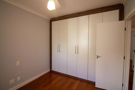 Apartamento à venda com 124m², 3 quartos e 2 vagasQuarto 2
