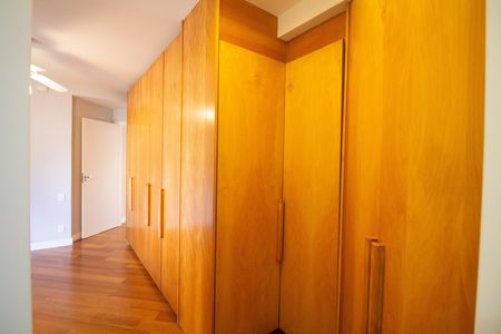 Apartamento à venda com 124m², 3 quartos e 2 vagasQuarto 3 - Suíte