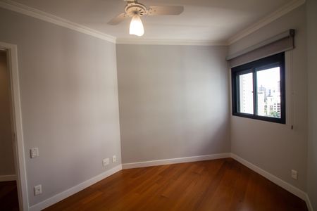 Apartamento à venda com 124m², 3 quartos e 2 vagasQuarto 2