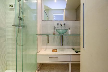 Apartamento para alugar com 79m², 1 quarto e 1 vaga Apartamento para alugar com 79m², 1 quarto e 1 vagaBanheiro