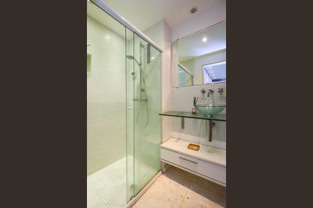 Apartamento para alugar com 79m², 1 quarto e 1 vaga Apartamento para alugar com 79m², 1 quarto e 1 vagaBanheiro