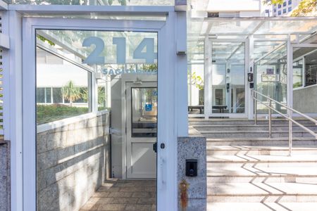 Apartamento à venda com 118m², 3 quartos e 1 vaga Apartamento à venda com 118m², 3 quartos e 1 vagaFachada
