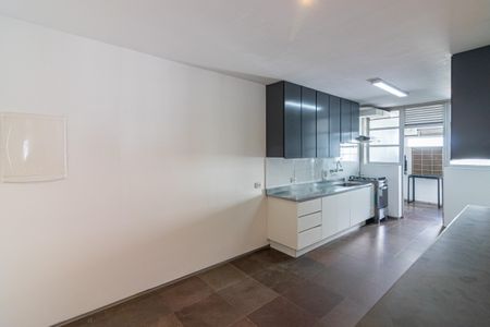 Apartamento à venda com 118m², 3 quartos e 1 vaga Apartamento à venda com 118m², 3 quartos e 1 vagaCozinha