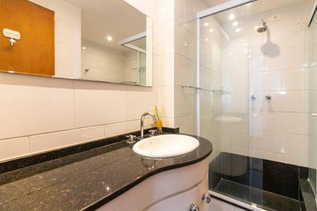 Apartamento à venda com 118m², 3 quartos e 1 vaga Apartamento à venda com 118m², 3 quartos e 1 vagaBanheiro