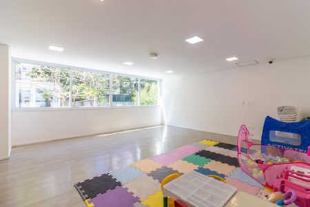 Apartamento à venda com 118m², 3 quartos e 1 vaga Apartamento à venda com 118m², 3 quartos e 1 vagaBrinquedoteca