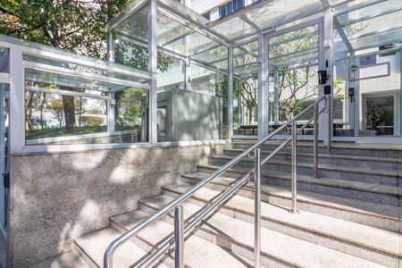Apartamento à venda com 118m², 3 quartos e 1 vaga Apartamento à venda com 118m², 3 quartos e 1 vagaFachada