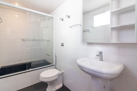 Apartamento à venda com 118m², 3 quartos e 1 vaga Apartamento à venda com 118m², 3 quartos e 1 vagaBanheiro da Suíte