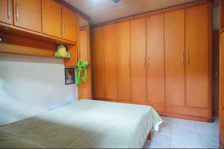 Casa à venda com 208m², 4 quartos e 2 vagasQuarto 1
