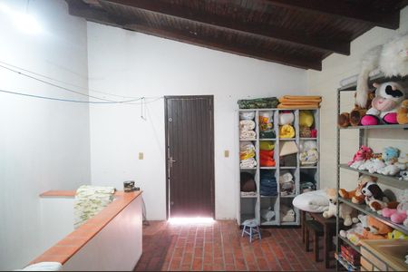 Casa à venda com 208m², 4 quartos e 2 vagasÁrea de Serviço