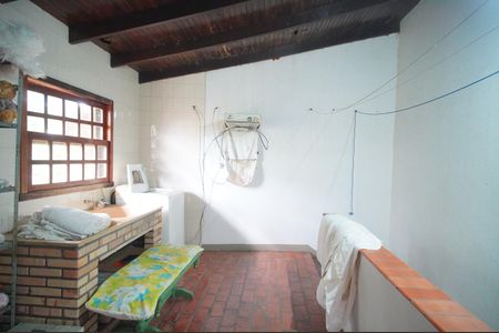 Casa à venda com 208m², 4 quartos e 2 vagasÁrea de Serviço