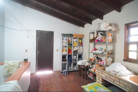 Casa à venda com 208m², 4 quartos e 2 vagasÁrea de Serviço