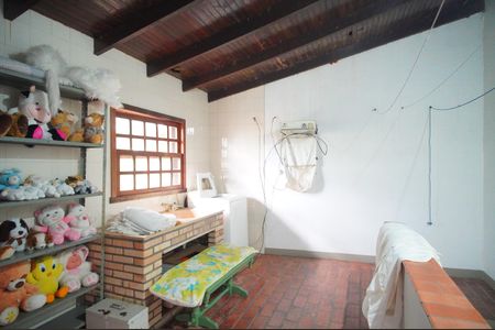 Casa à venda com 208m², 4 quartos e 2 vagasÁrea de Serviço