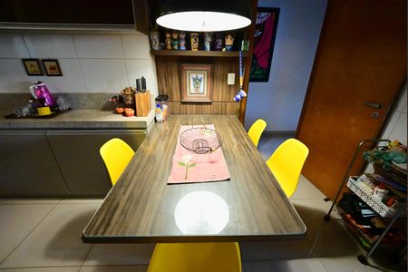 Apartamento à venda com 162m², 4 quartos e 3 vagas