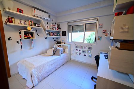 Apartamento à venda com 162m², 4 quartos e 3 vagas