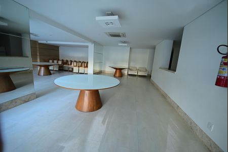 Apartamento à venda com 162m², 4 quartos e 3 vagas