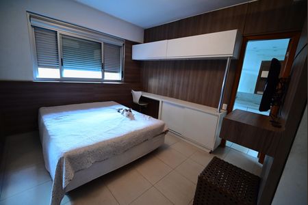 Apartamento à venda com 162m², 4 quartos e 3 vagas