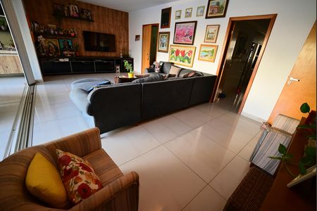 Apartamento à venda com 162m², 4 quartos e 3 vagas