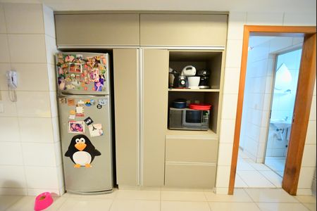 Apartamento à venda com 162m², 4 quartos e 3 vagas