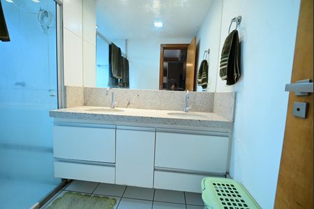 Apartamento à venda com 162m², 4 quartos e 3 vagas