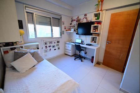 Apartamento à venda com 162m², 4 quartos e 3 vagas