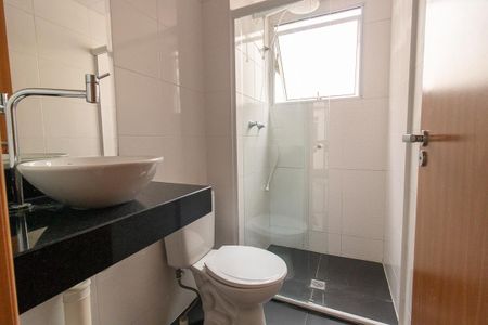 Apartamento à venda com 45m², 2 quartos e 1 vaga Apartamento à venda com 45m², 2 quartos e 1 vagaBanheiro