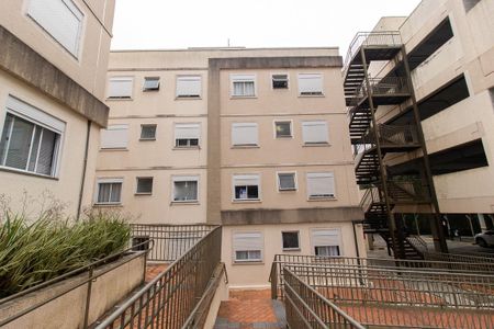 Apartamento à venda com 45m², 2 quartos e 1 vaga Apartamento à venda com 45m², 2 quartos e 1 vagaFachada do bloco