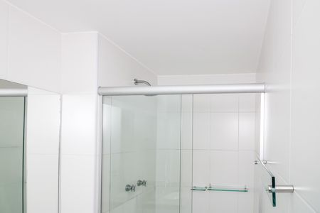 Apartamento para alugar com 57m², 2 quartos e 1 vaga Apartamento para alugar com 57m², 2 quartos e 1 vagaBanheiro da Suíte