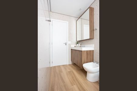 Casa de condomínio à venda com 593m², 4 quartos e 4 vagas Casa de condomínio à venda com 593m², 4 quartos e 4 vagasBanheiro