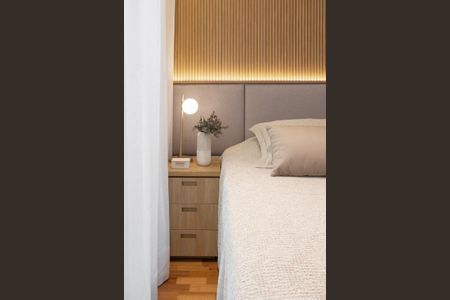 Casa de condomínio à venda com 593m², 4 quartos e 4 vagas Casa de condomínio à venda com 593m², 4 quartos e 4 vagasQuarto