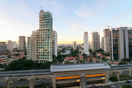 Varanda de kitnet/studio à venda com 1 quarto, 24m² em Vila Cordeiro, São Paulo