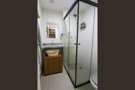 Banheiro de kitnet/studio à venda com 1 quarto, 24m² em Vila Cordeiro, São Paulo
