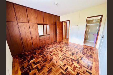 Casa para alugar com 264m², 4 quartos e 5 vagas
